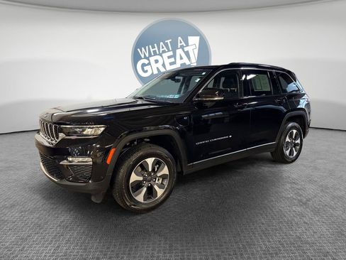 Used 2022 Jeep Grand Cherokee Limited 4xe w/ Luxury Tech Group II image 8