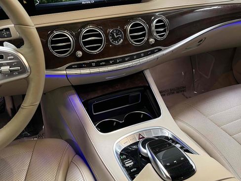 Used 2019 Mercedes-Benz S 560 Sedan image 46
