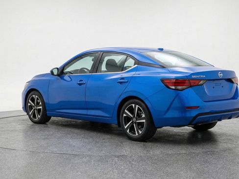 Used 2025 Nissan Sentra SV FWD image 6