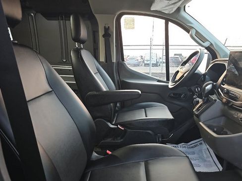 Used 2022 Ford Transit 150 Low Roof RWD image 6