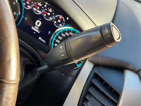 Used 2018 GMC Yukon Denali image 24