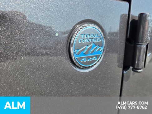 Used 2025 Jeep Wrangler Unlimited Sahara AWD/4WD image 6