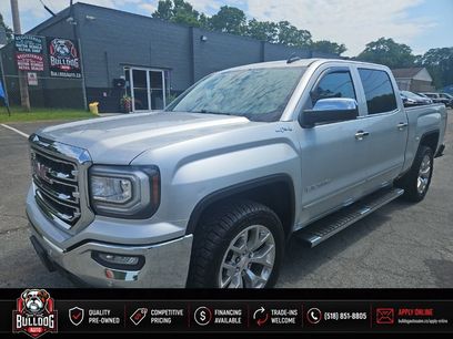 Used 2017 GMC Sierra 1500 SLT w/ SLT Premium Package