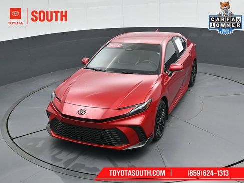 Used 2025 Toyota Camry SE image 52