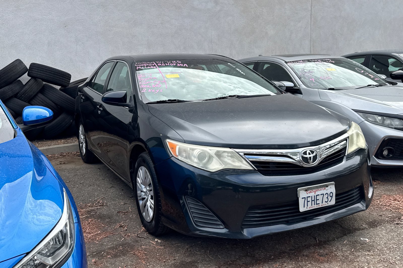 Used 2014 Toyota Camry LE FWD image 2