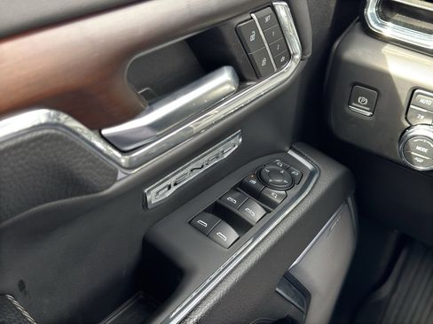 Used 2024 GMC Sierra 1500 Denali image 29
