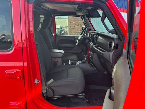 Used 2023 Jeep Wrangler Unlimited Sport image 13