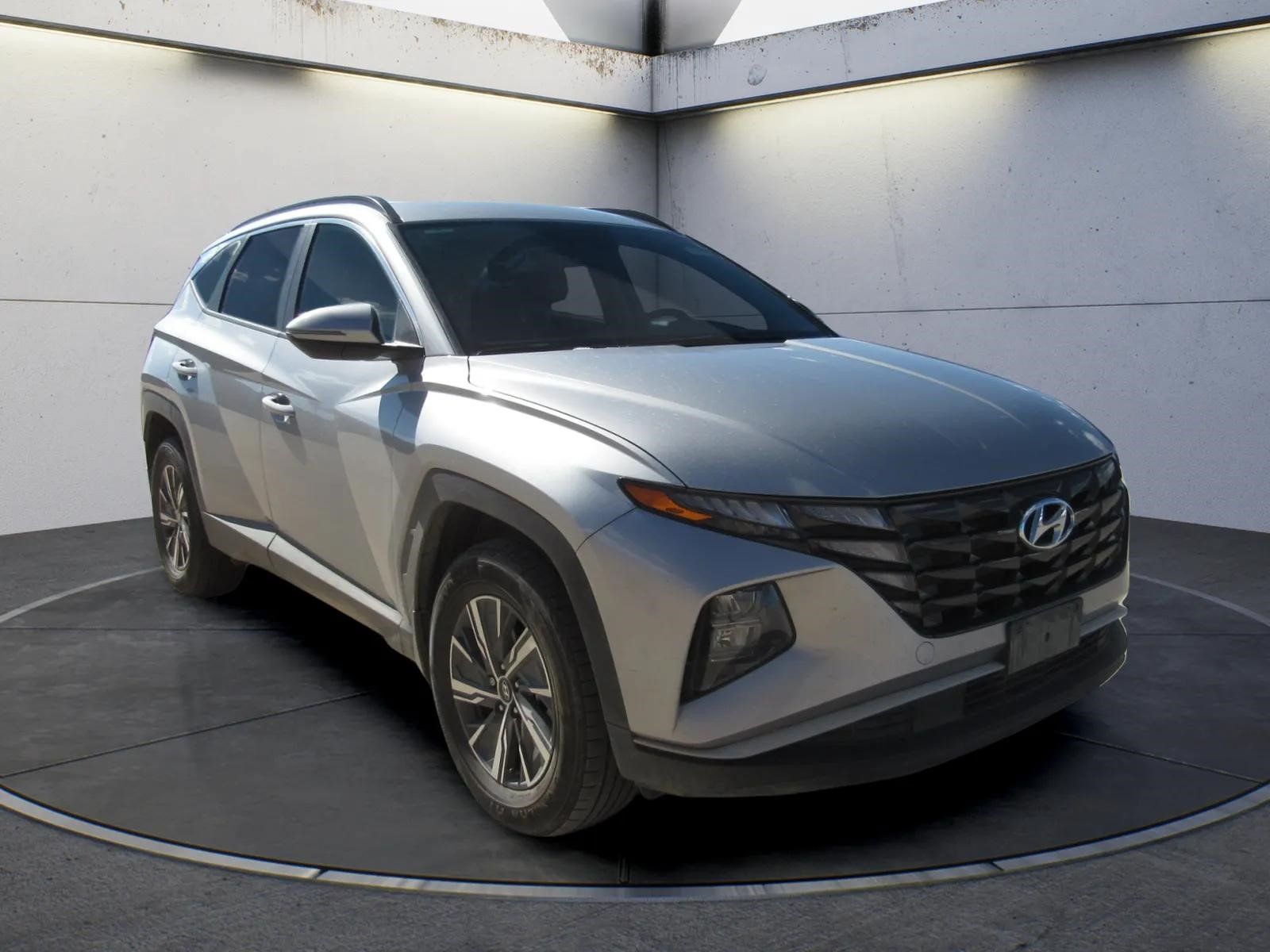Used 2023 Hyundai Tucson Blue AWD/4WD image 2