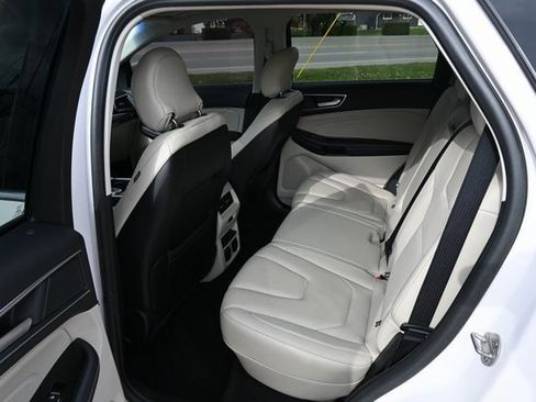Used 2019 Ford Edge Titanium w/ Equipment Group 301A image 24