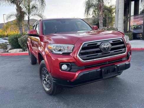 Used 2018 Toyota Tacoma SR5 image 12