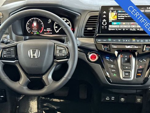 Certified 2026 Honda Odyssey Elite image 15