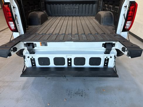 Used 2022 GMC Sierra 1500 Elevation AWD/4WD image 23