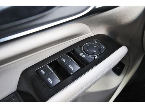 Used 2021 Cadillac CT4 Premium Luxury RWD image 22
