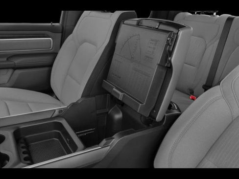Certified 2022 RAM 1500 Big Horn AWD/4WD image 14