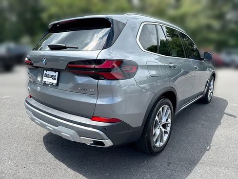Used 2024 BMW X5 xDrive40i w/ Premium Package AWD/4WD image 8