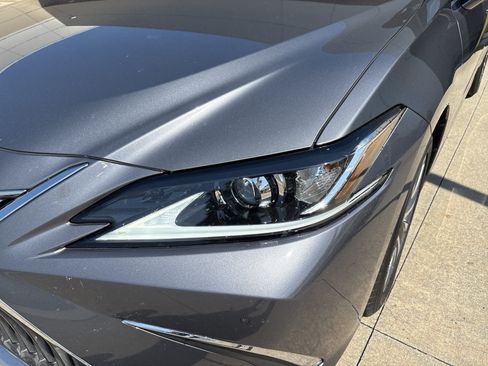 Used 2021 Lexus ES 350 w/ Premium Package FWD image 6