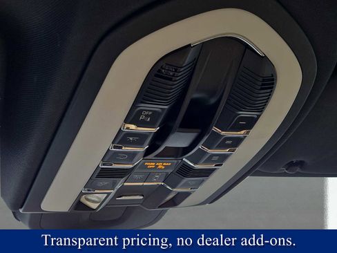 Used 2016 Porsche Cayenne image 33