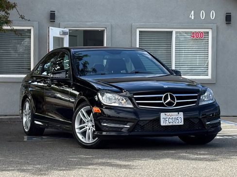 Used 2014 Mercedes-Benz C 250 Sedan image 3