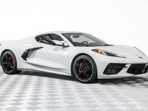 Used 2022 Chevrolet Corvette Stingray Coupe w/ 1LT RWD image 5