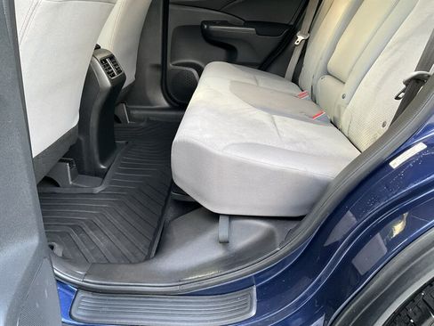 Used 2015 Honda CR-V LX image 15