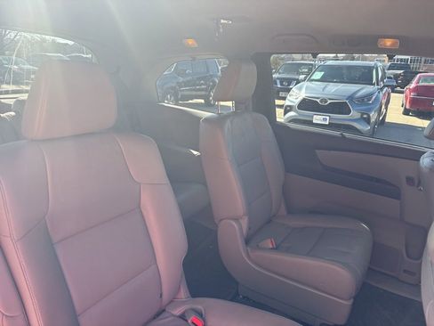 Used 2016 Honda Odyssey EX-L image 32