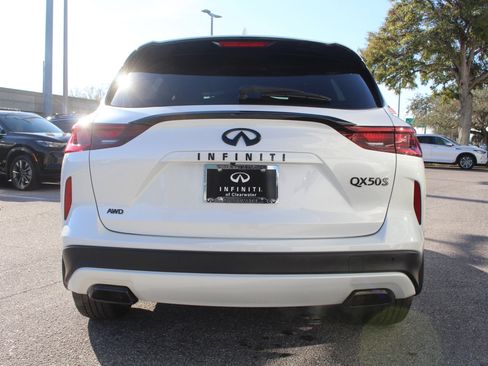 Certified 2025 INFINITI QX50 Sport image 4