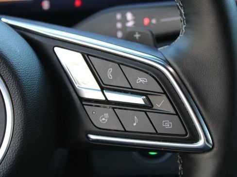 Used 2025 Buick Enclave Preferred image 14