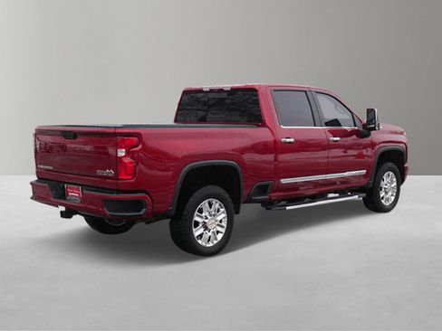 Used 2024 Chevrolet Silverado 2500 High Country w/ Technology Package image 4