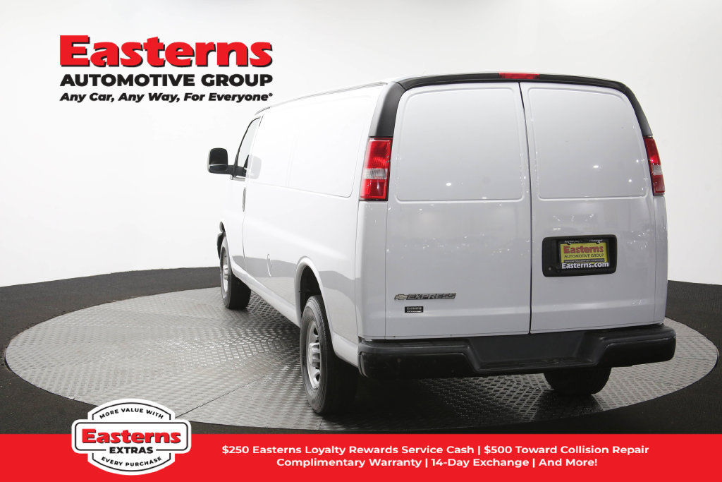 Used 2019 Chevrolet Express 2500 Extended RWD image 33