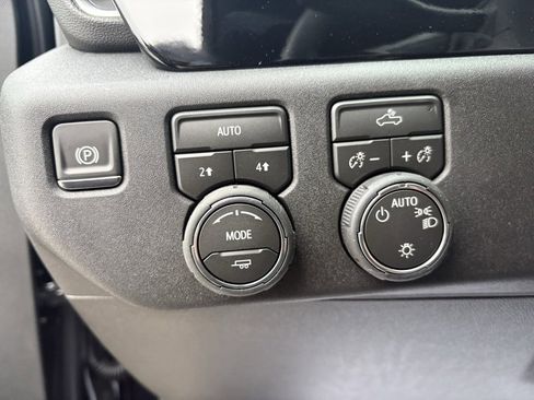 New 2026 Chevrolet Silverado 1500 LT image 20