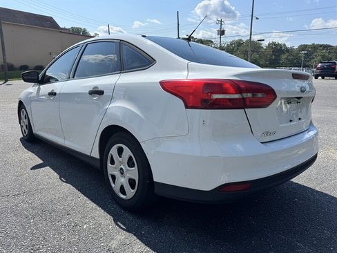Used 2016 Ford Focus S FWD image 5