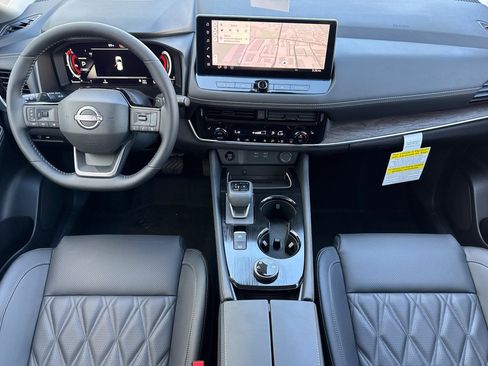 New 2026 Nissan Rogue Platinum AWD/4WD image 10