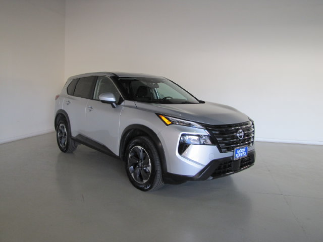 Used 2025 Nissan Rogue SV FWD image 26