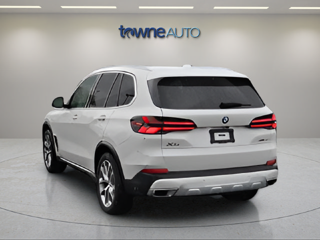 Used 2024 BMW X5 xDrive40i w/ Premium Package AWD/4WD image 4