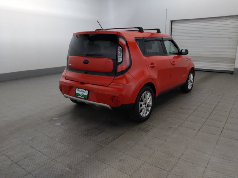 Used 2019 Kia Soul + FWD image 9