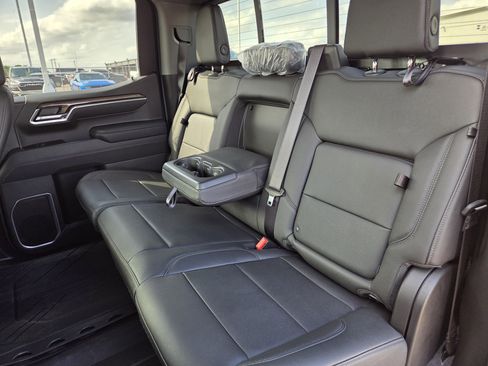 Used 2026 Chevrolet Silverado 1500 LT w/ Leather Package RWD image 23