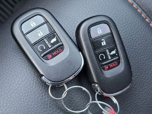 Certified 2024 Honda Pilot TrailSport image 38