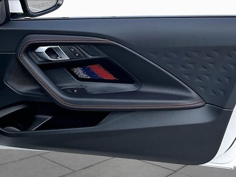 Used 2025 BMW M2 w/ Lighting Package RWD image 24