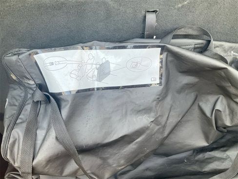 Used 2021 Jeep Wrangler Rubicon w/ Uconnect 4C Nav & Sound Group image 23