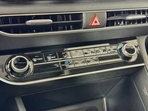 Certified 2023 Hyundai Sonata SE FWD image 17