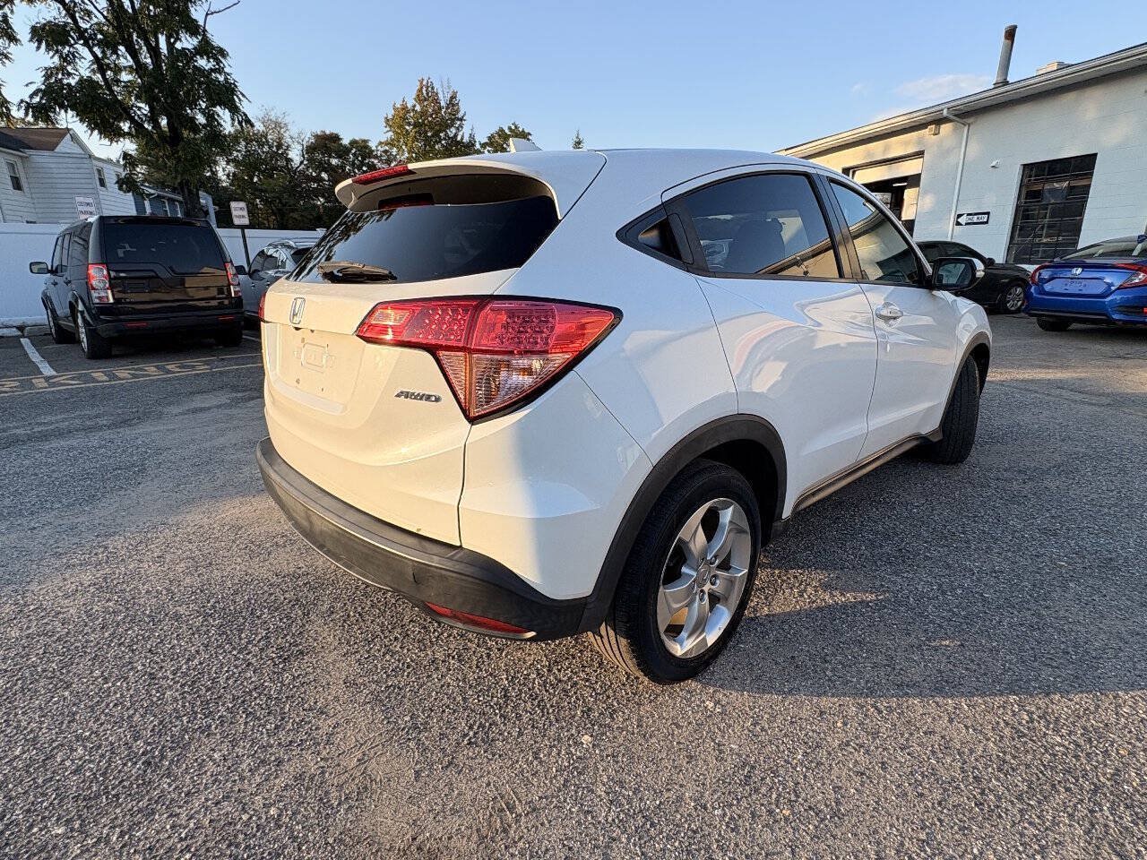 Used 2016 Honda HR-V EX image 7