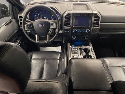 Used 2019 Ford Expedition Max XLT w/ Equipment Group 201A AWD/4WD image 2