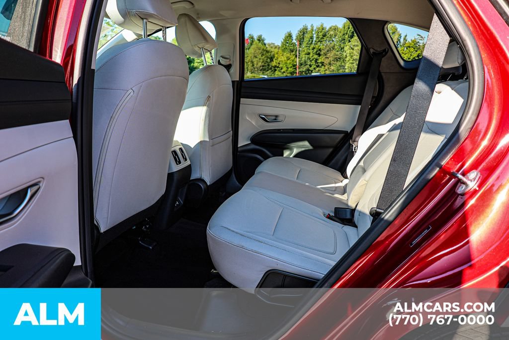 Used 2025 Hyundai Tucson SEL FWD image 18