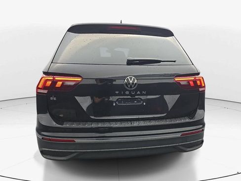 Used 2023 Volkswagen Tiguan SE FWD image 9