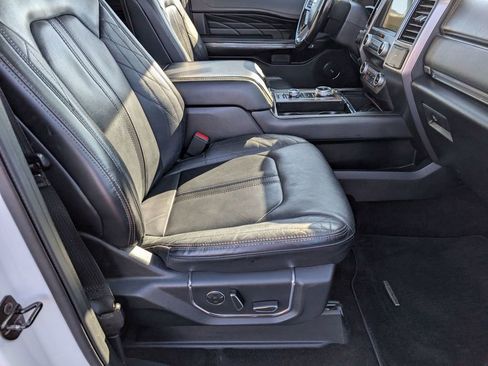 Used 2021 Ford Expedition Platinum image 48