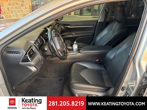 Used 2020 Toyota Camry SE image 13