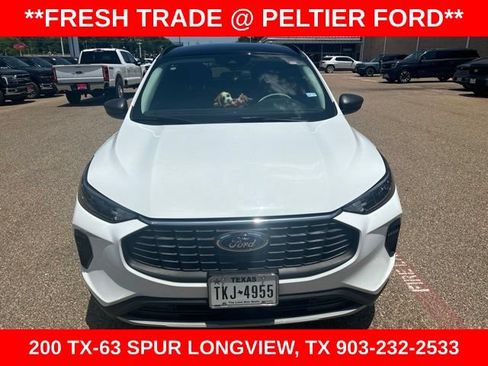 Used 2023 Ford Escape Active w/ Tech Pack #1 FWD image 2