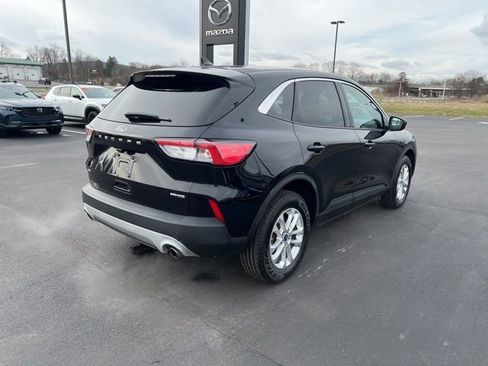 Used 2022 Ford Escape SE image 7