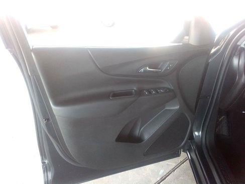 Used 2022 Chevrolet Equinox LT FWD image 19