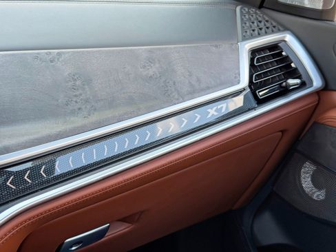 Used 2023 BMW X7 xDrive40i w/ Executive Package AWD/4WD image 43